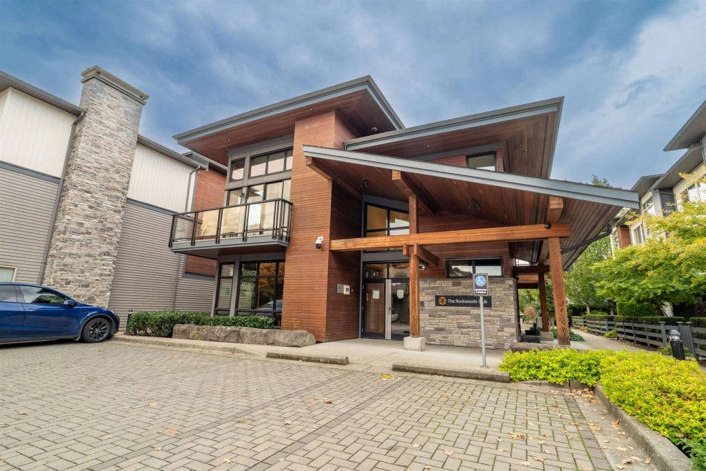 8473 163 Street 8, Surrey