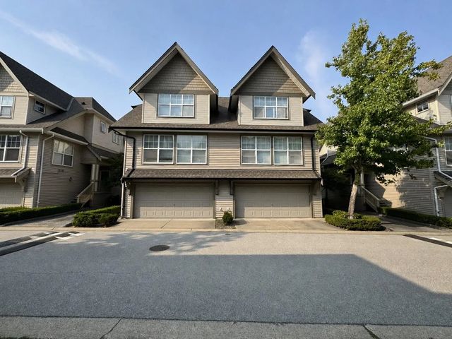 8089 209 Street 31, Langley