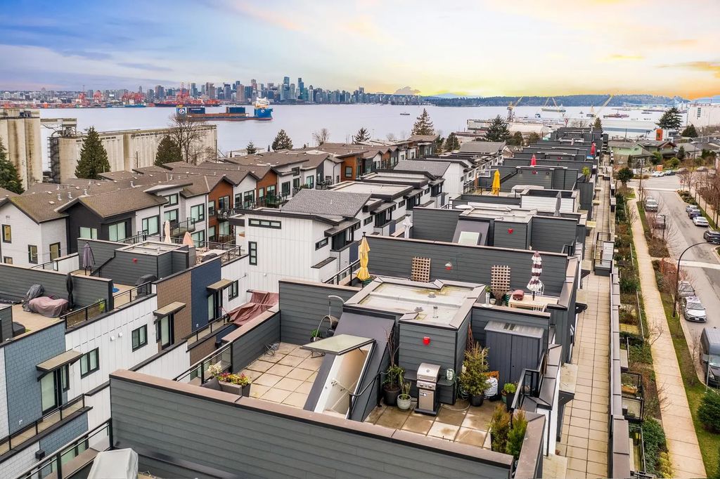 545 E 2nd Street 444, North Vancouver