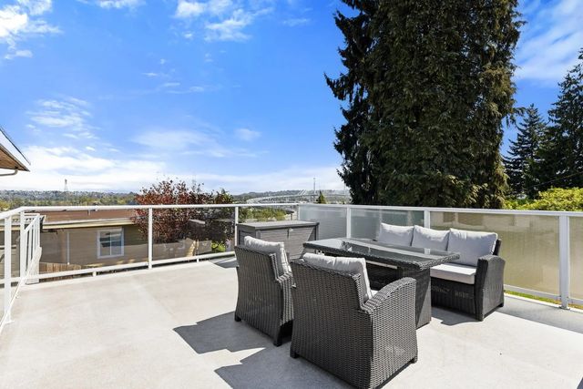 2190 Hillside Avenue, Coquitlam