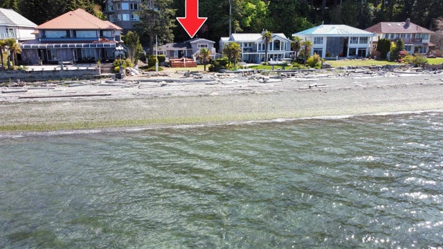 718 Tsawwassen Beach Road, Delta