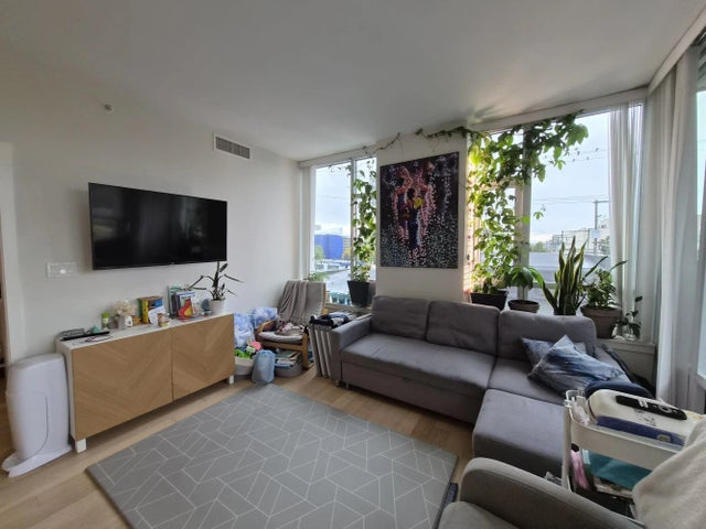 2033 W 10th Avenue 317, Vancouver