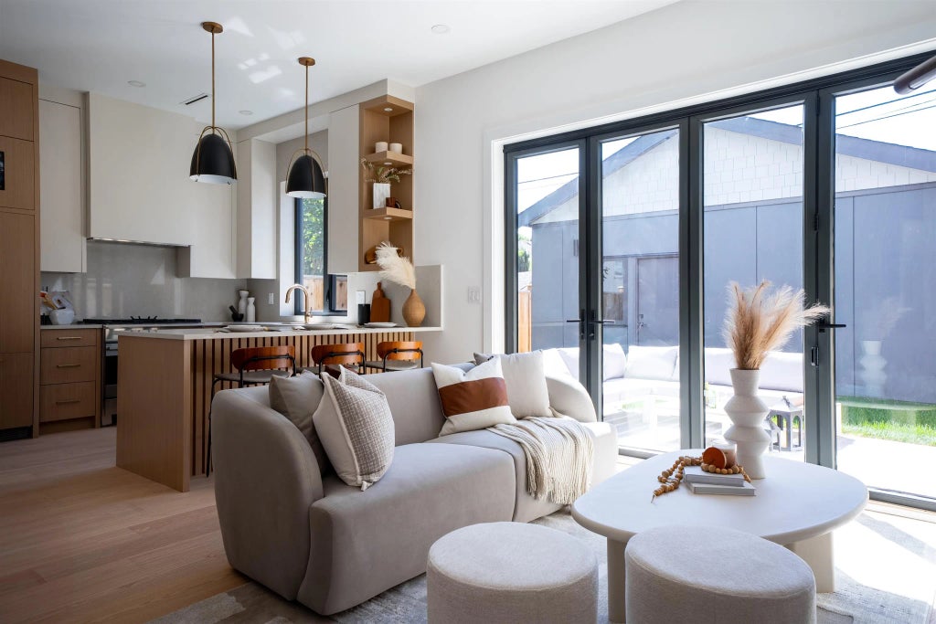 356 E 40th Avenue 2, Vancouver