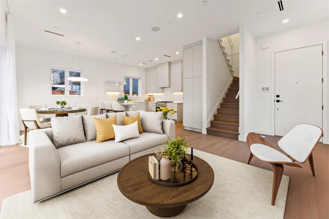 2241 E 8th Avenue 2, Vancouver