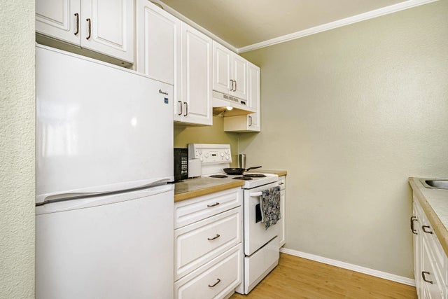 1330 Burrard Street 610, Vancouver