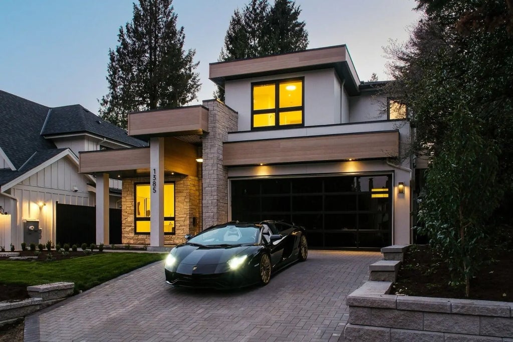 1385 19th Street, West Vancouver