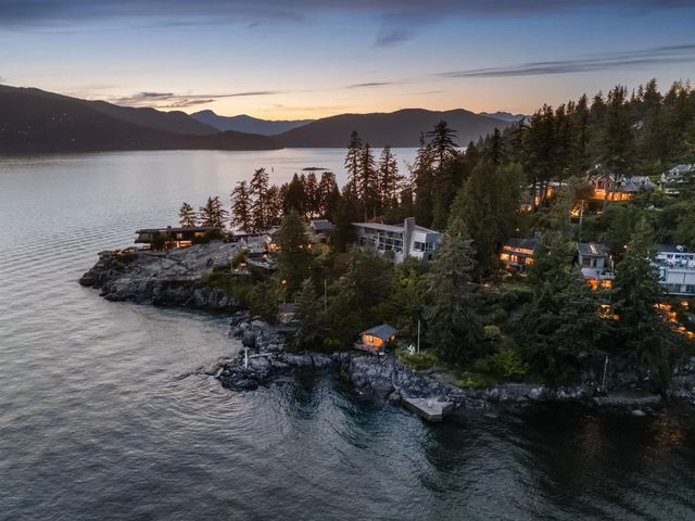 6054 Gleneagles Drive, West Vancouver