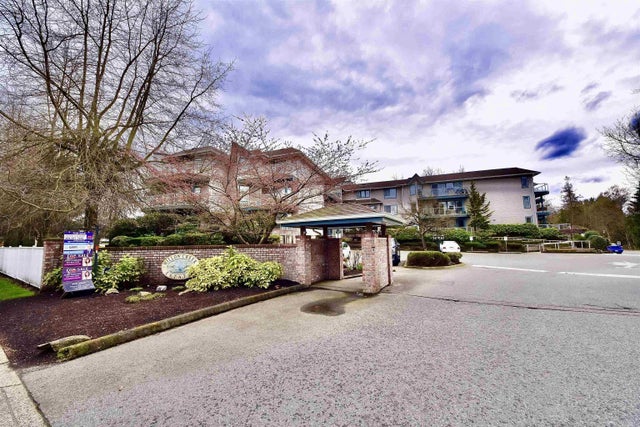 27358 32 Avenue 205, Langley