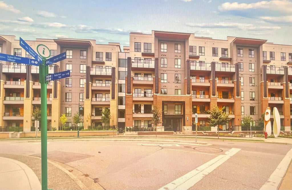 55 Klahanie Drive 628, Port Moody