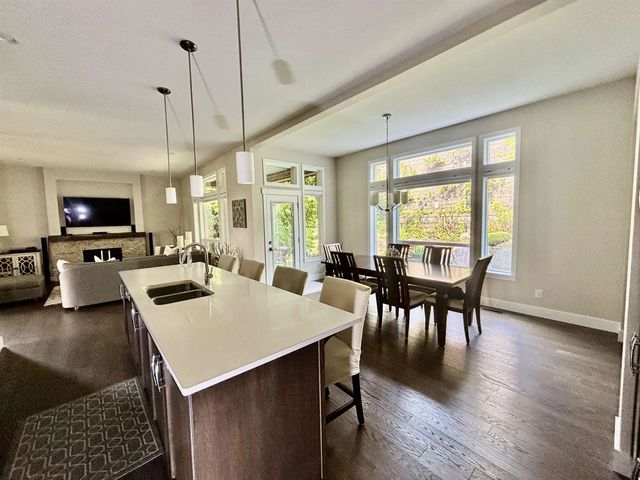 3509 Bishop Place, Coquitlam