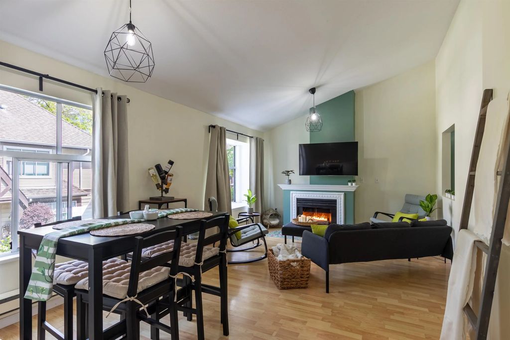12099 237th Street 90, Maple Ridge