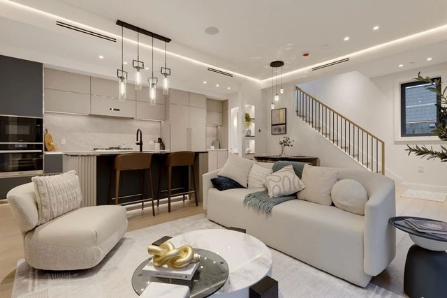 1179 W 33rd Avenue, Vancouver