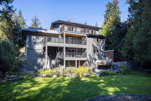 9548 Emerald Drive, Whistler