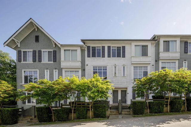 8130 136a Street 102, Surrey
