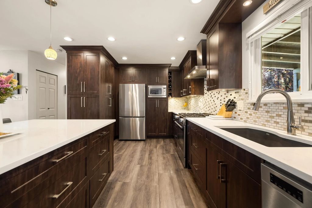 17030 Hereford Place, Surrey