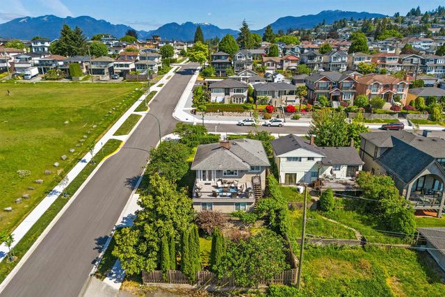 4802 Venables Street, Burnaby