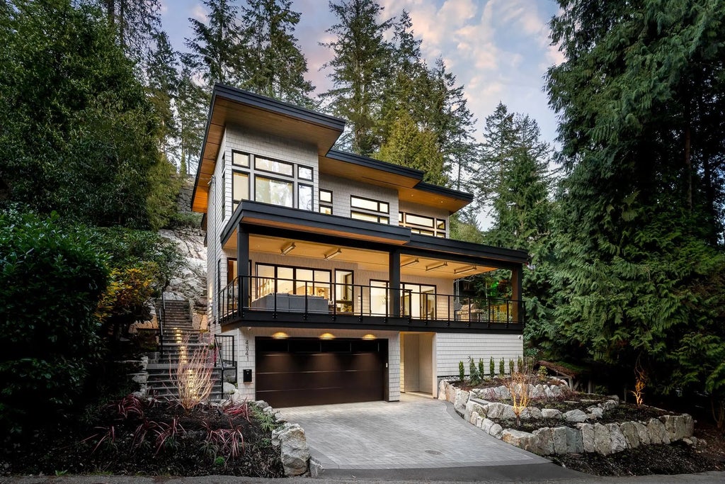 4841 The Dale, West Vancouver