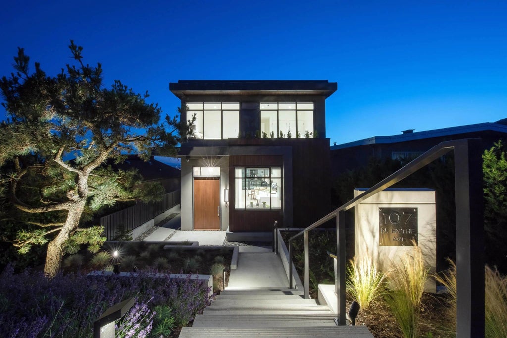 107 N Hythe Avenue, Burnaby