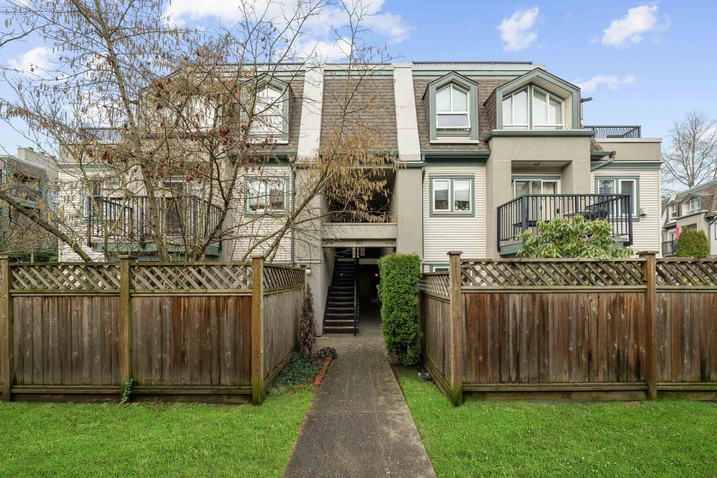 202 Laval Street 74, Coquitlam