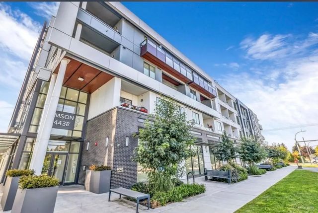 14438 72 Avenue 209, Surrey