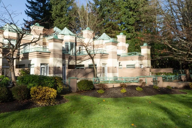 364 Taylor Way, West Vancouver