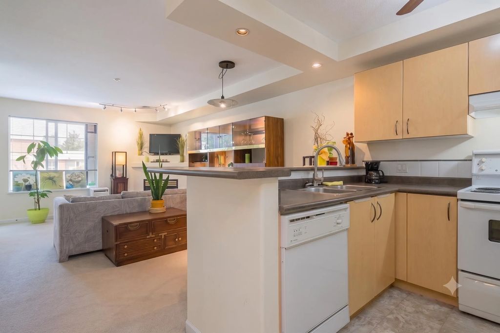 20200 56 Avenue 303, Langley