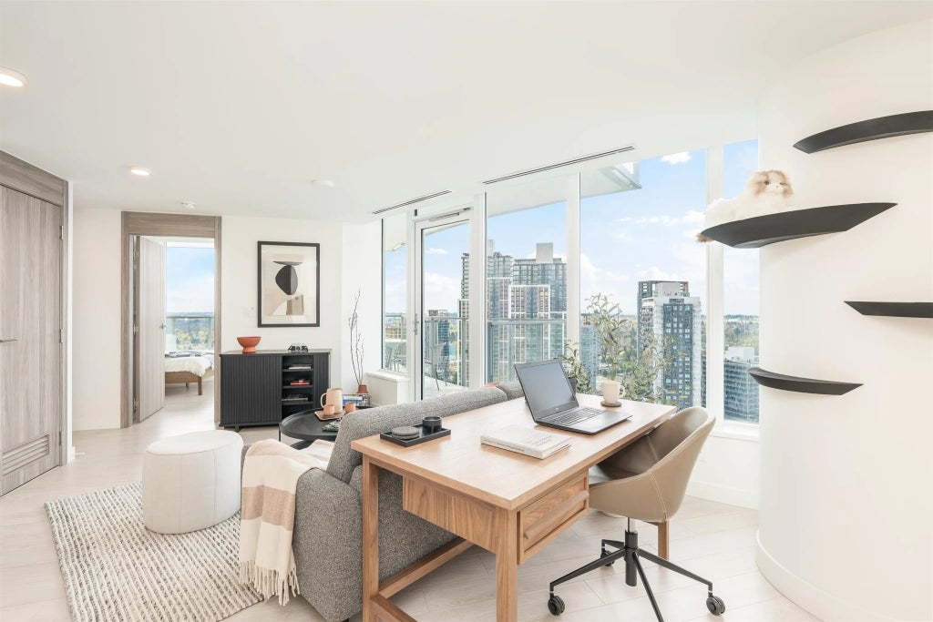 13768 100th Avenue 3505, Surrey