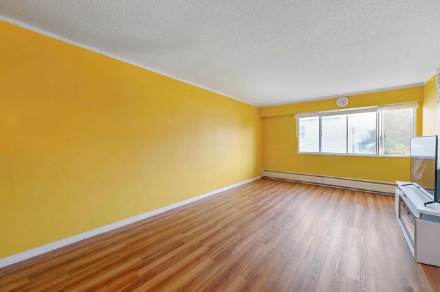 11806 88 Avenue 325, Delta