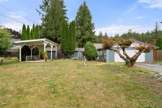 555 Glenaire Drive, Hope
