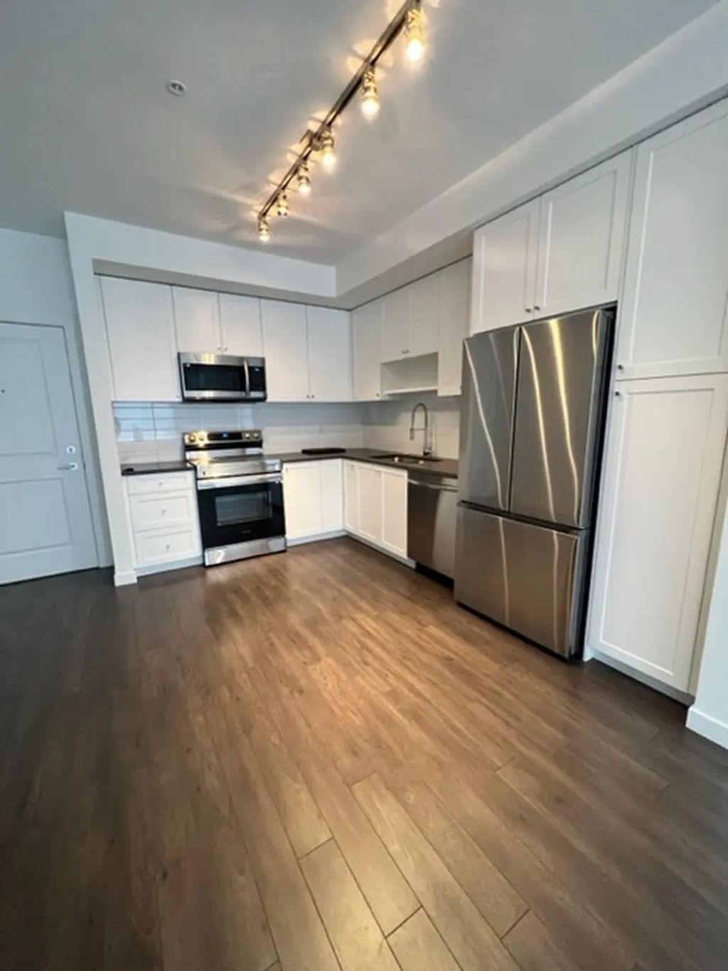 15815 85 Avenue 202, Surrey