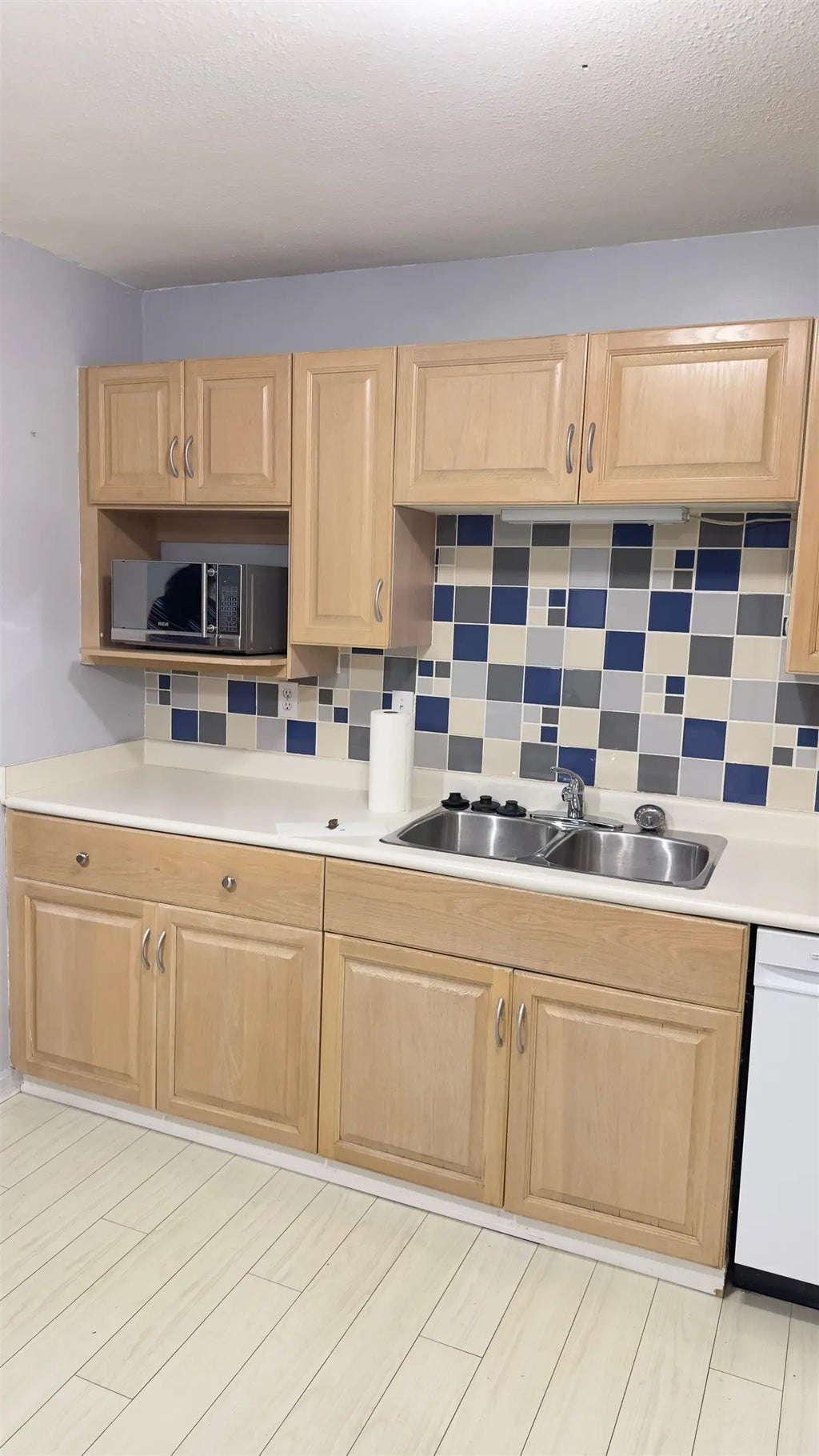 12101 80 Avenue 506, Surrey