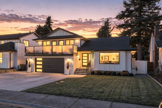 2461 Grosvenor Place, Abbotsford