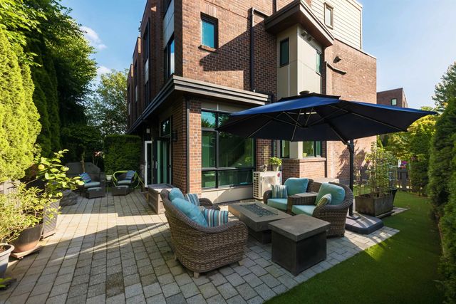 230 Salter Street 13, New Westminster