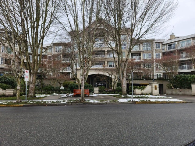 5888 Dover Crescent 102, Richmond