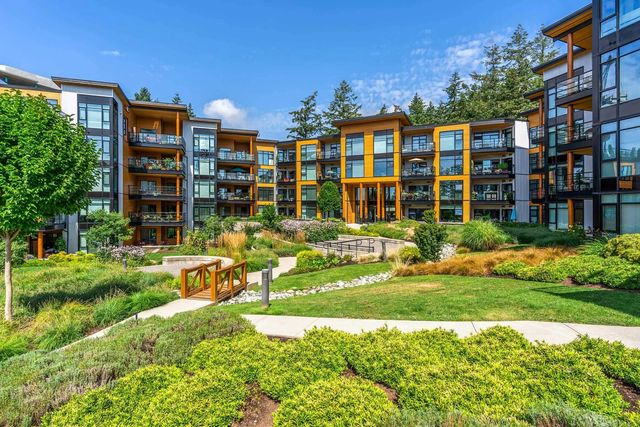 14855 Thrift Avenue 216, White Rock