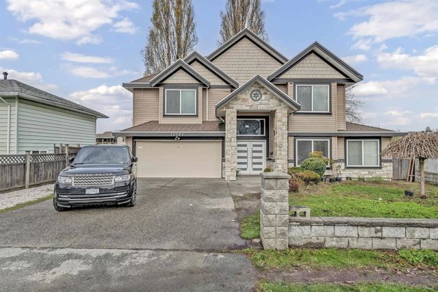 12101 84 Avenue, Surrey
