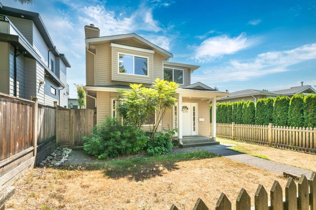 235 W 19th Street, North Vancouver