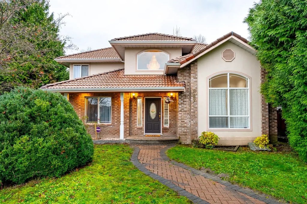 887 Riverside Drive, Port Coquitlam