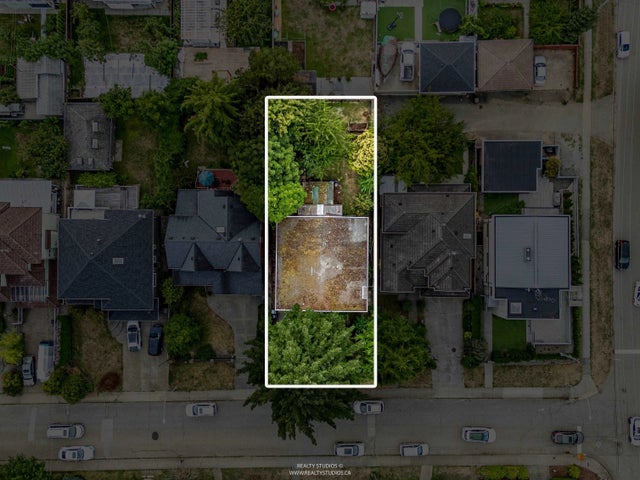 6537 Waltham Avenue, Burnaby