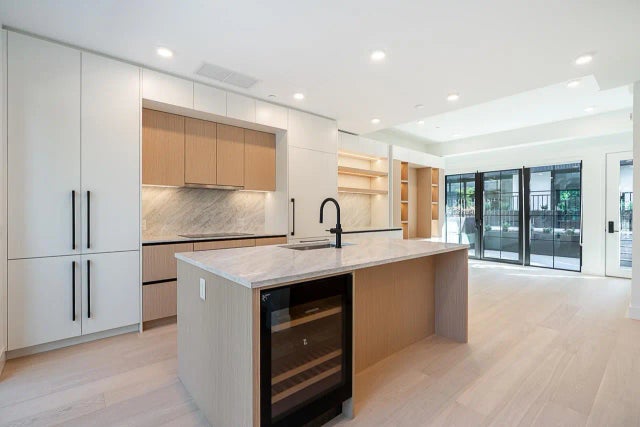 551 W 28th Avenue 107, Vancouver