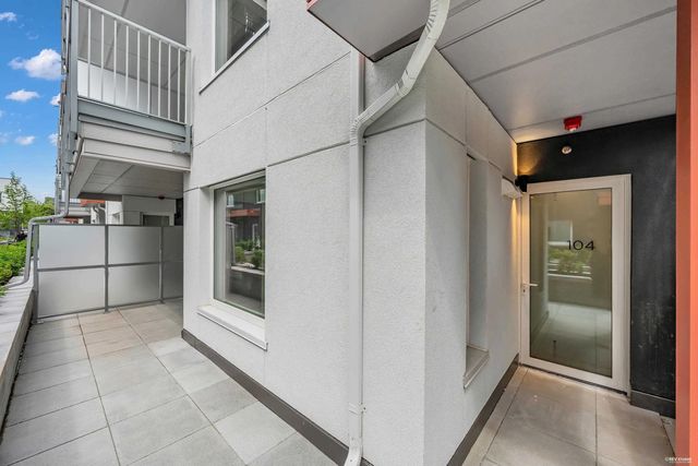 2250 E 1st Avenue 104, Vancouver