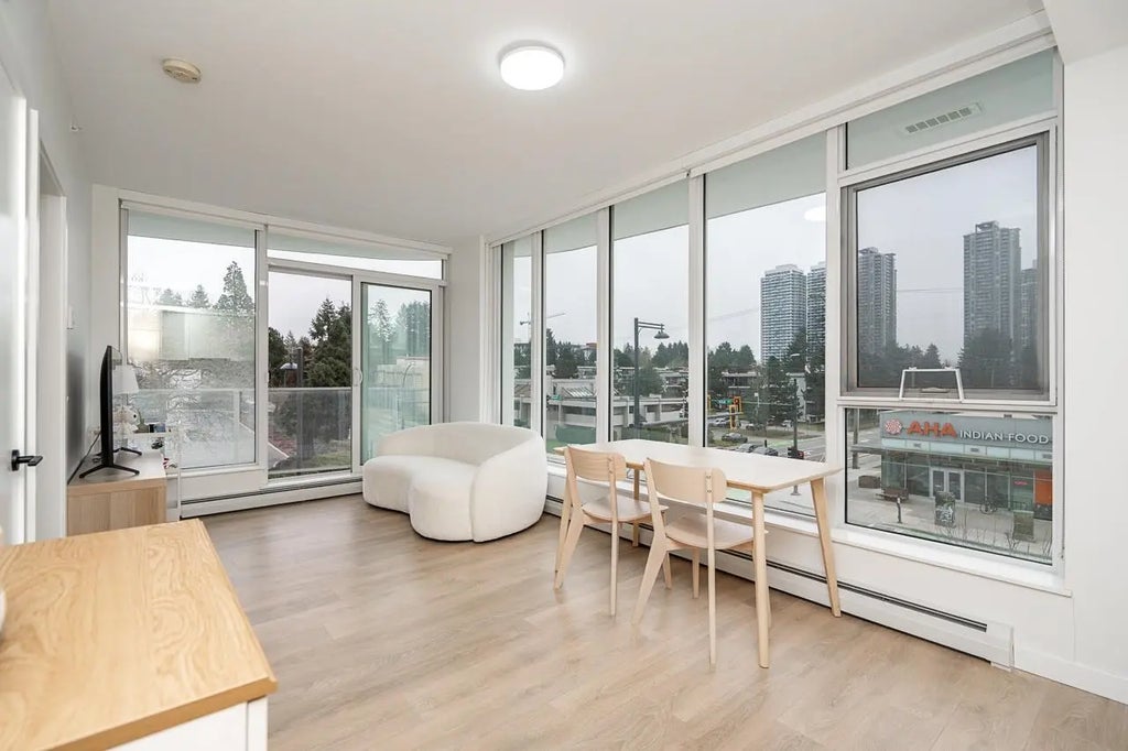 13685 102 Avenue 205, Surrey