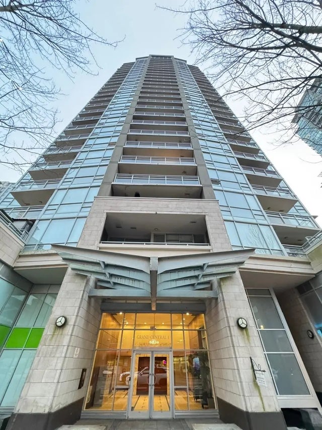 2978 Glen Drive 1803, Coquitlam