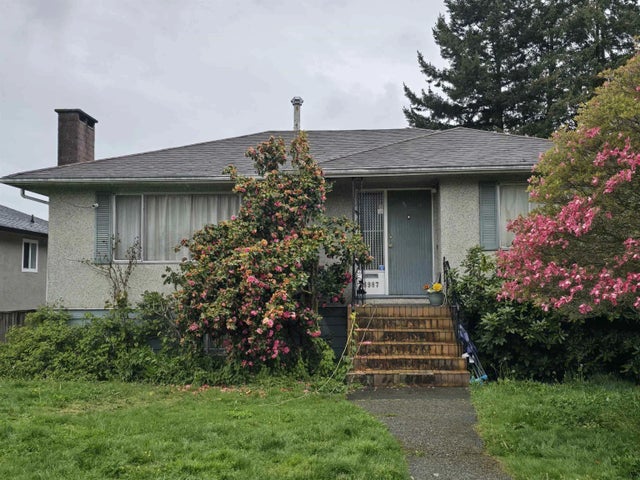 6987 Balmoral Street, Vancouver