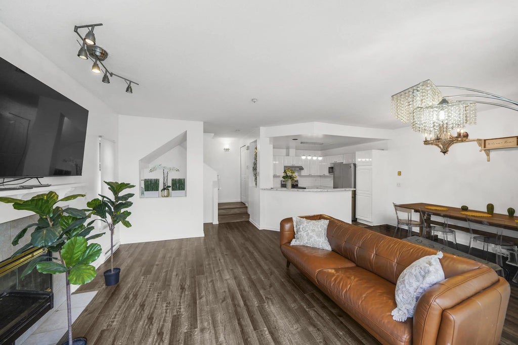 2422 Hawthorne Avenue 63, Port Coquitlam