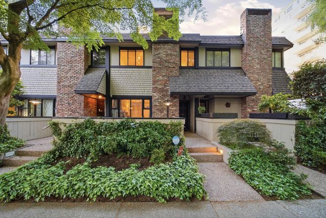 5416 Yew Street, Vancouver