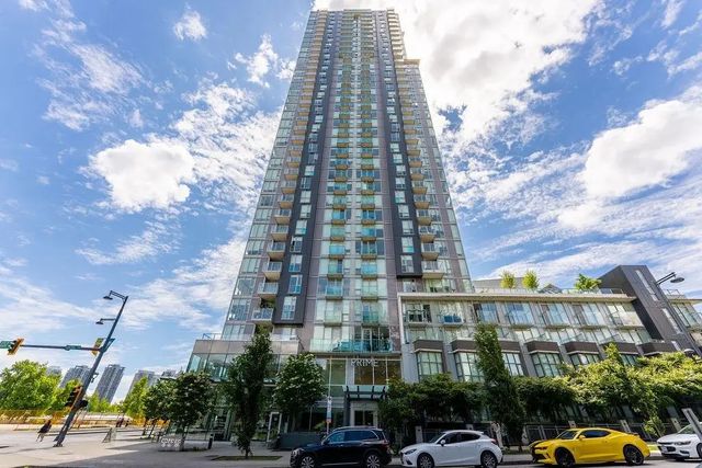 13438 Central Avenue 605, Surrey