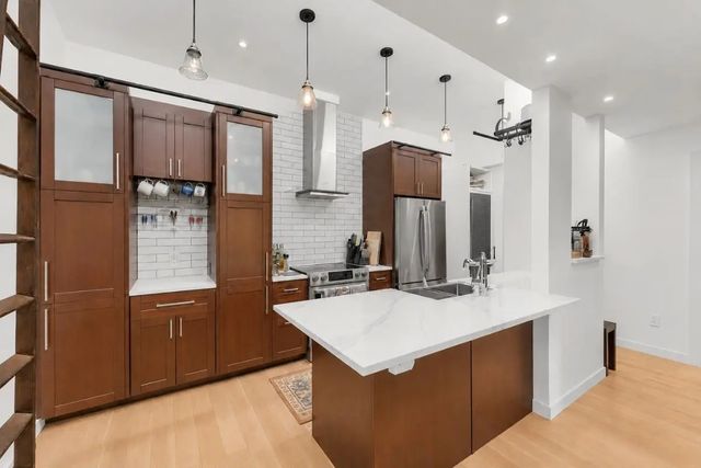 1420 E 7th Avenue 304, Vancouver