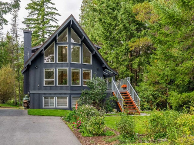 16 Garibaldi Drive, Whistler