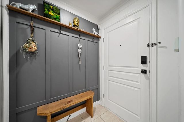 8115 121a Street 303, Surrey